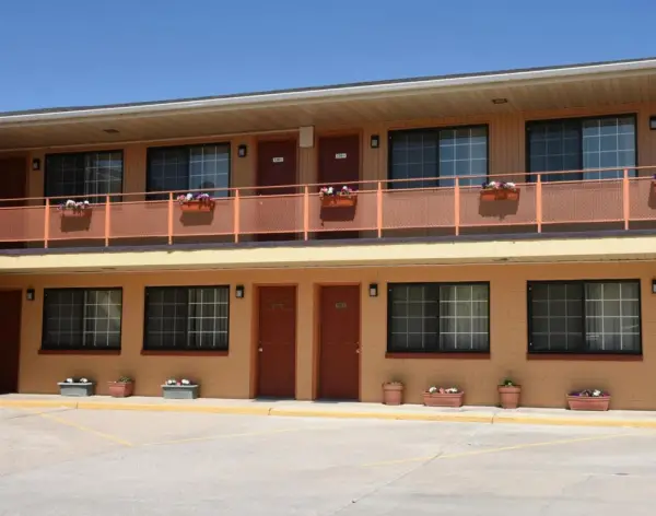 Esquire Inn Main image